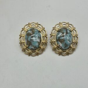 vintage gold tone filigree oval aqua blue white gold cabochone clip earrings